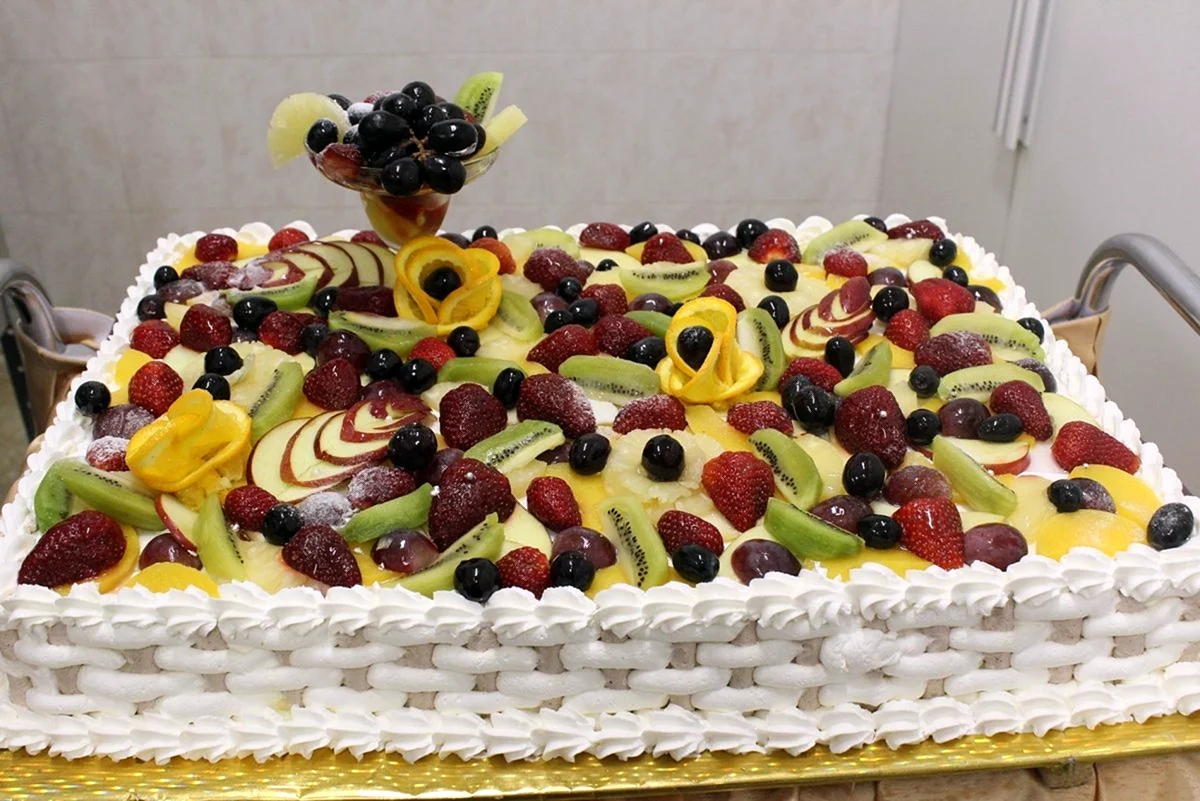 Квадратный торт с фруктами - 63 фото